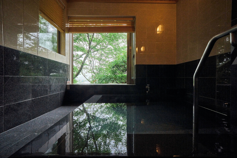 Bathroom 3, Shougen Sansou, Tamana