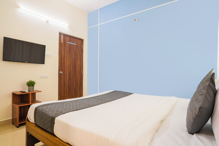 Bedroom 2, Hotel Key Suites Gachibowli, Hyderabad