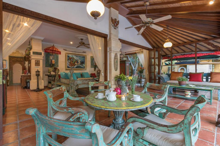 Food & Drinks 5, Villa Kaja, Badung