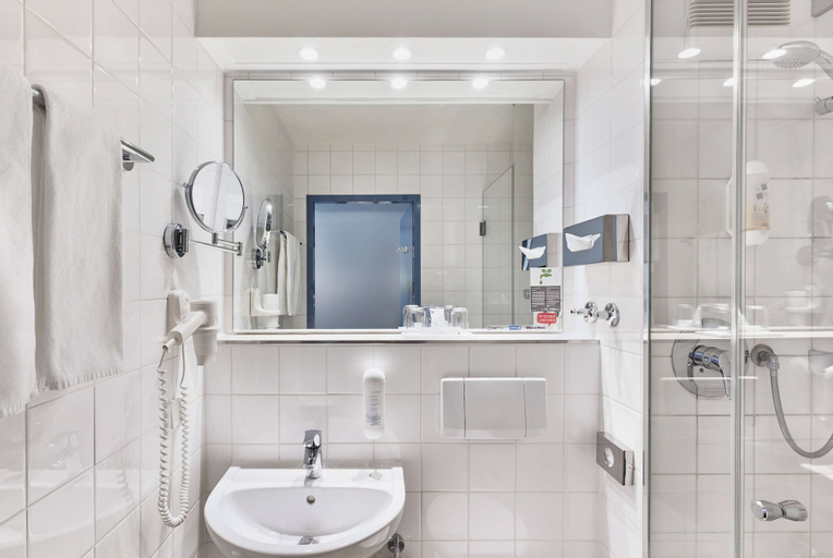 Bedroom 5, H+ Hotel Frankfurt Airport West, Main-Taunus-Kreis