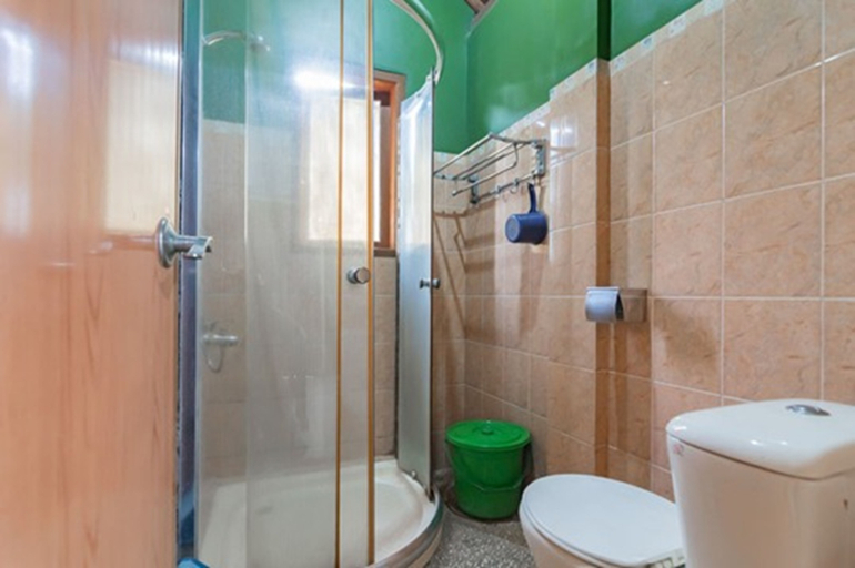 Bathroom 5, SAMAKTA GUEST HOUSE, Bandung