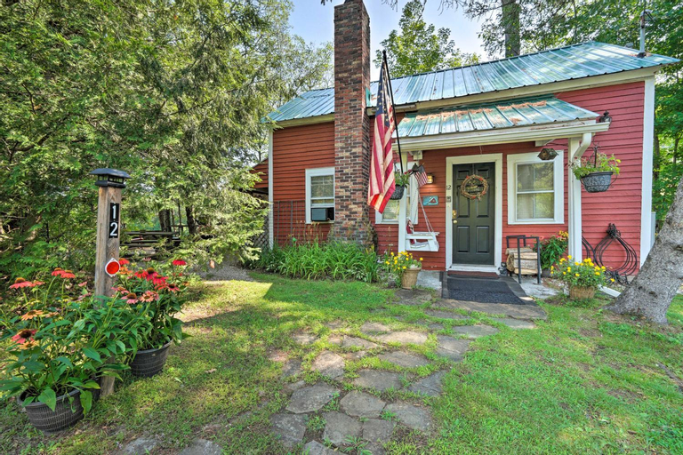 Adirondack Mountains Cottage Near Gore Mountain!, Warren