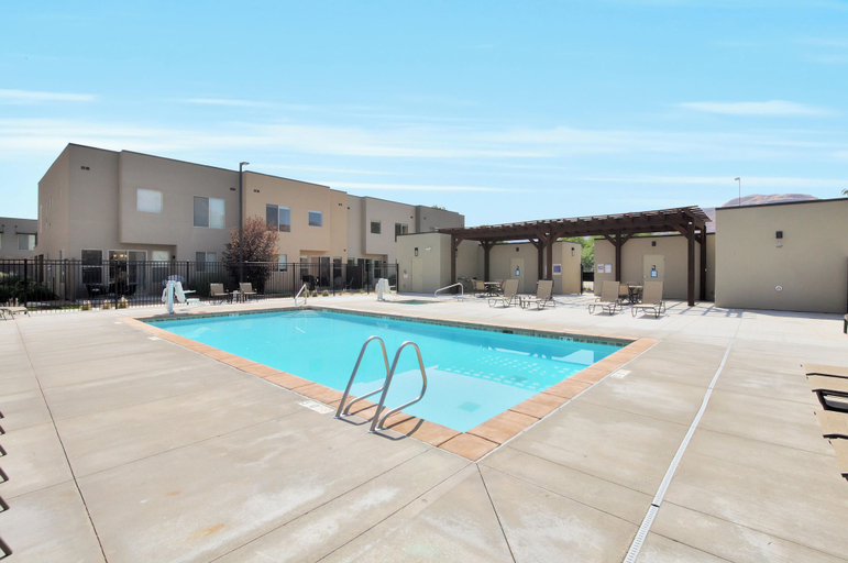 Sport & Beauty 5, Entrada at Moab 432, Grand