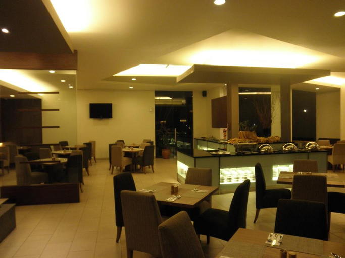 Food & Drinks 5, Grand Cikarang Hotel, Cikarang