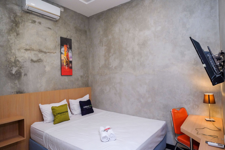 Bedroom 24