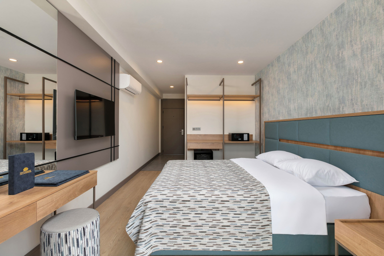 Bedroom 3, Keptur Hotel, Antalya