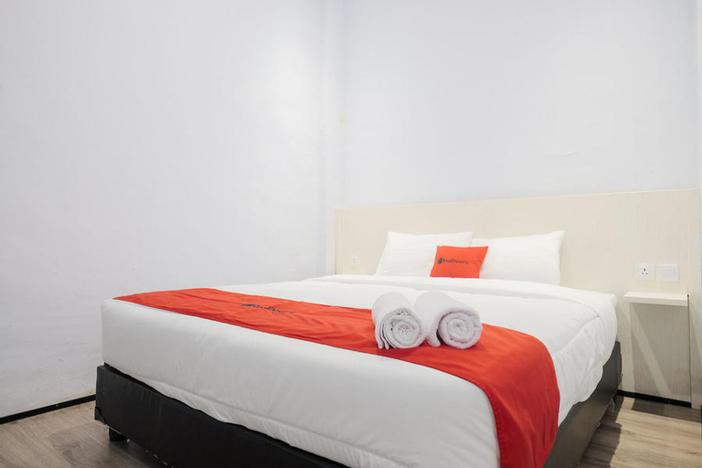 Bedroom 28