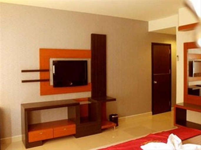 Bedroom 8
