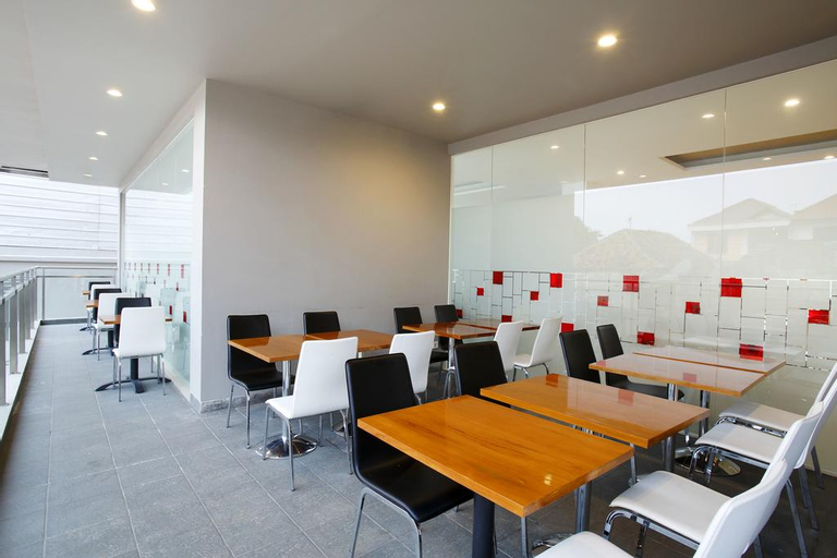 Business Facilities 29
