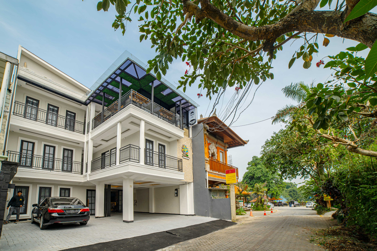 Tree Homestay, Malang