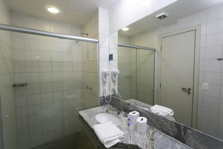 Bathroom 9