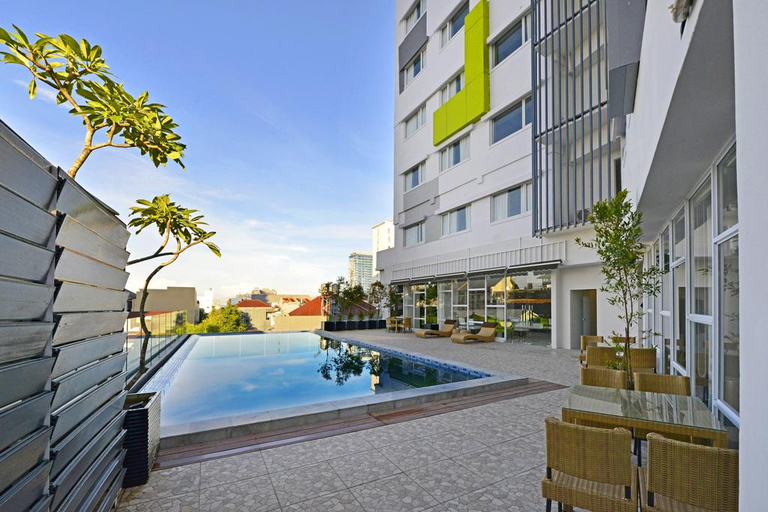 Sport & Beauty 5, Whiz Prime Hasanudin Makassar, Makassar