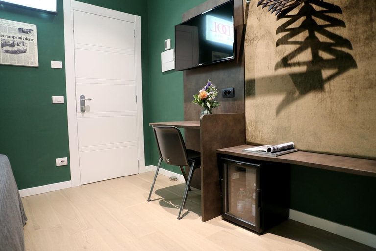 Others 3, OFFICINA TESINI Guest Rooms Verona, Verona
