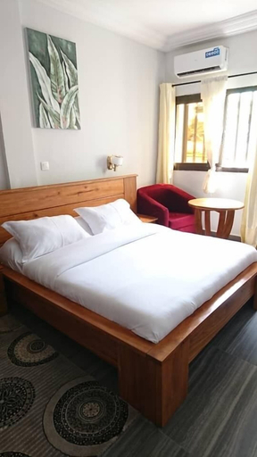 Bedroom 4, Hotel De L'Océan, Océan