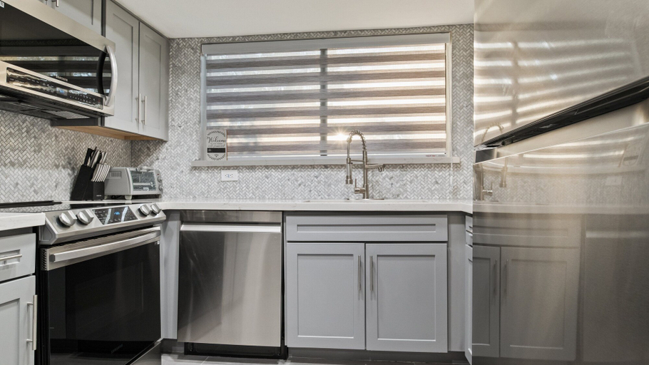 Private kitchen 5, Luxury Paradise Valley Condo, Complete Remodel!, Maricopa