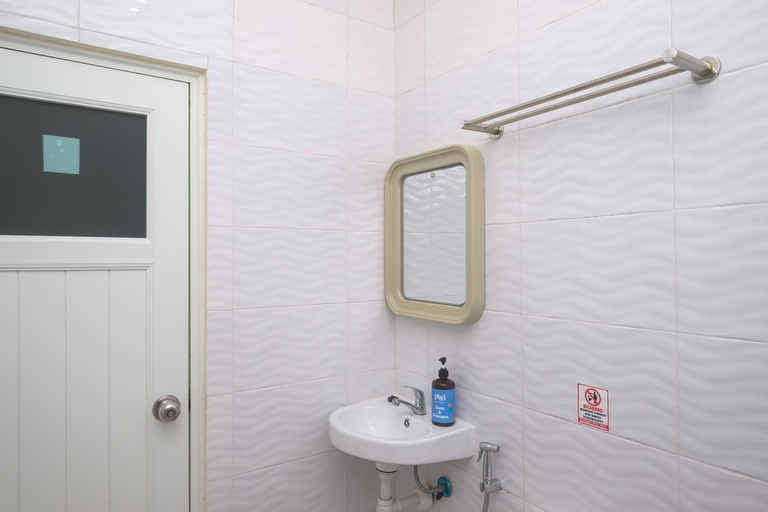Bathroom 5