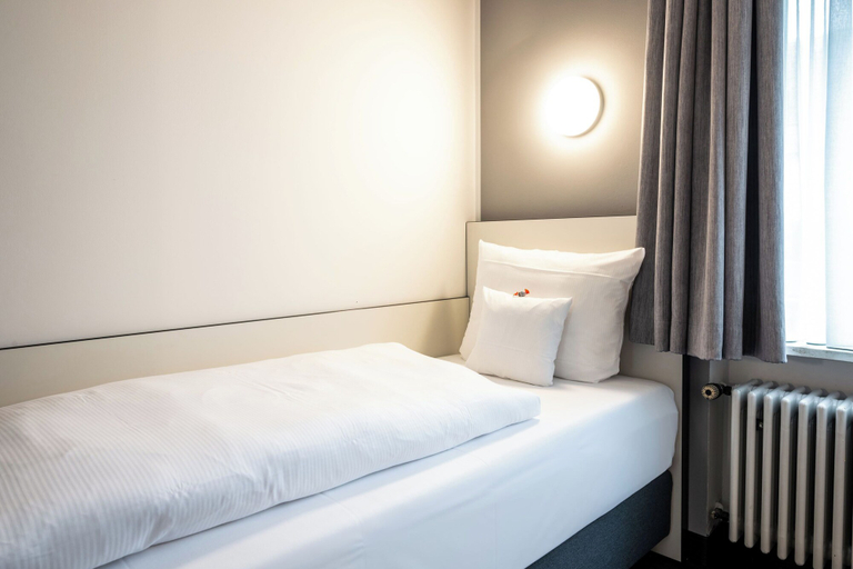 Bedroom 3, Hotel Kassel Ost, Kassel