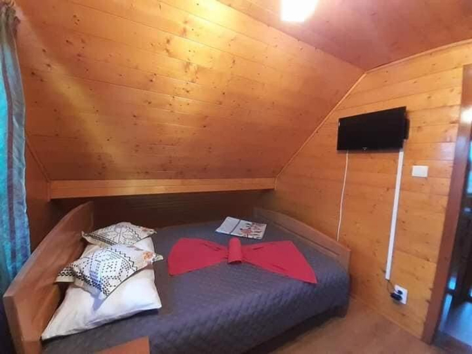 Others 4, Cabana Corbu Baile Figa, Beclean
