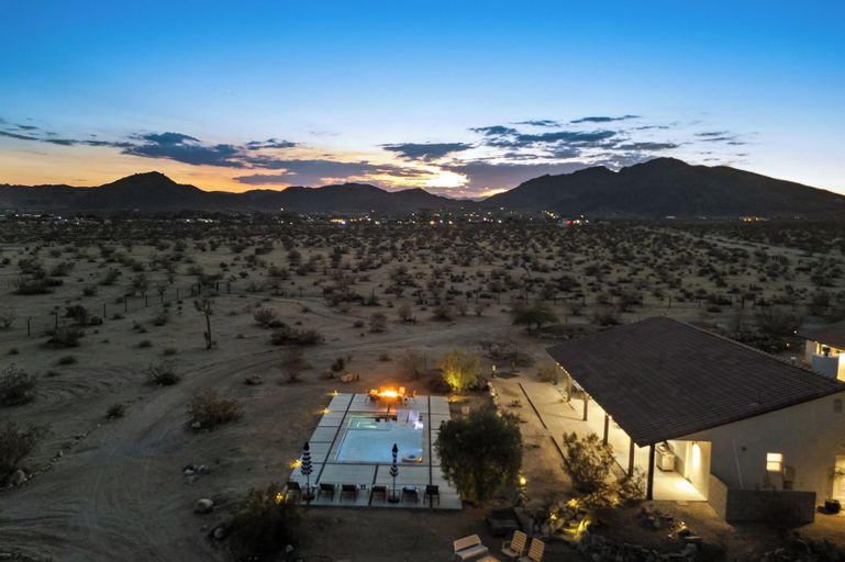 Others 2, Sunflower Ranch 1mi From JT New Pool + Game Room, San Bernardino