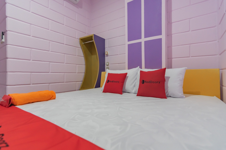 Bedroom 4, RedDoorz @ Cipanas Garut, Garut