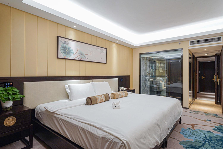 Bedroom 16