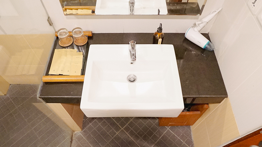 Bathroom 4