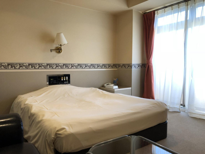 Bedroom 12