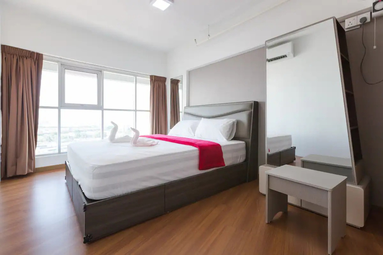 Bedroom 2, Executive Suite, RumahKu @ CEO, Penang Island