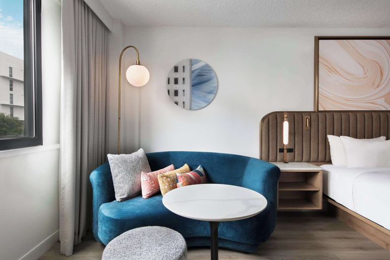 Bedroom 5, Sonesta Miami Airport, Miami-Dade