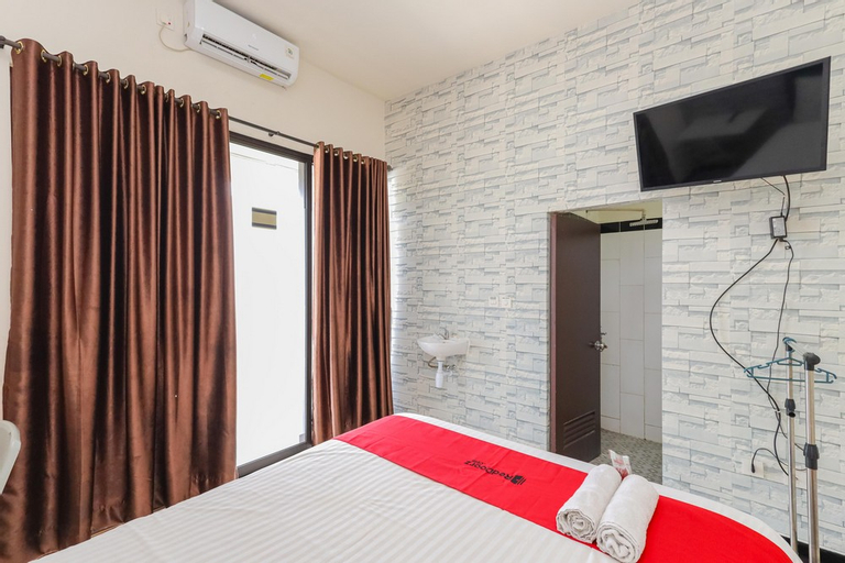 Bedroom 12