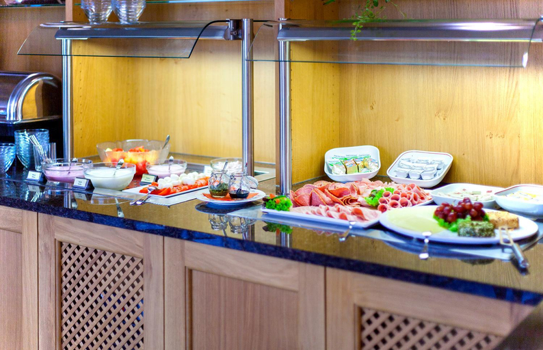 Food & Drinks 5, Hotel & Restaurant Ernst, Hildesheim