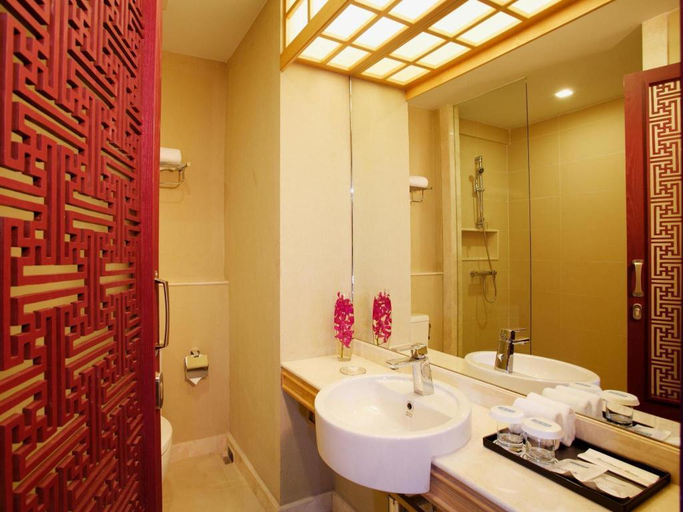 Bathroom 4