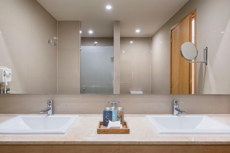 Bathroom 3, Hotel NYX Cancun, Benito Juárez