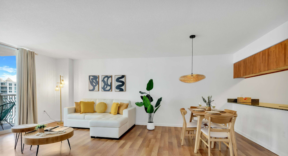 Room 4, Luxury Condo in Brickell Beautiful Amenities, Miami-Dade