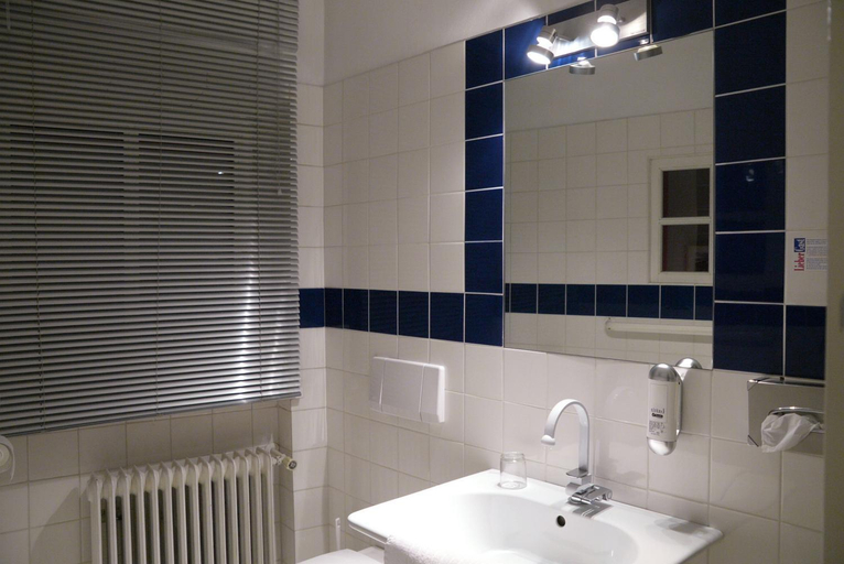 Bathroom 4, Bergland Hotel, Salzburg
