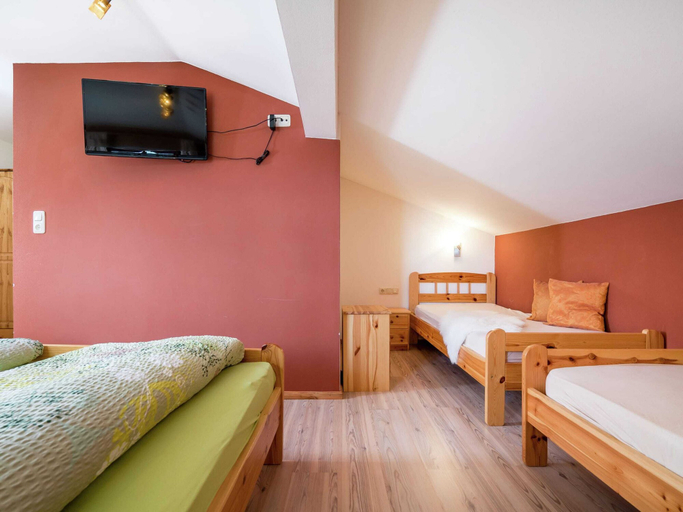 Bedroom 4, Apartment Leogang Near Ski Slopes, Zell am See