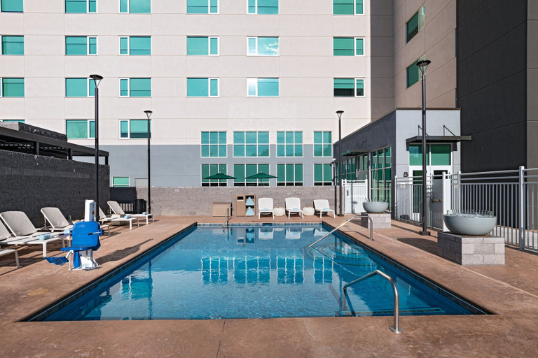 Sport & Beauty, Element by Marriott Albuquerque Uptown, Bernalillo
