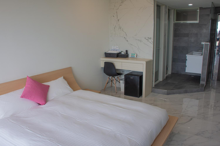 Others 2, BEACH FRONT VILLA, Penghu