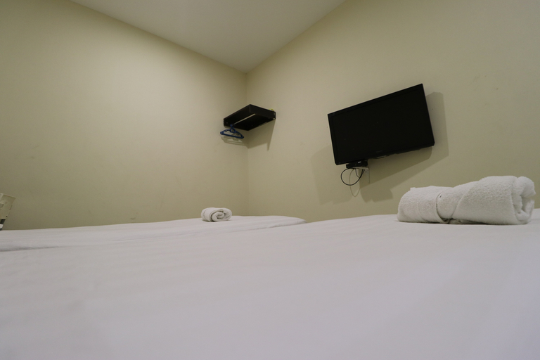 Bedroom 3, Furich Hotel Enterprise by ZUZU, Temerloh