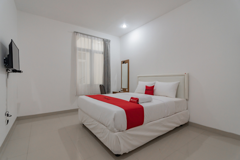 Bedroom 2, RedDoorz @ Sukahaji Street Bandung, Bandung