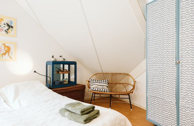 Room 4, Fairytale Holiday Home With a Lovely Playing Field, Goedereede