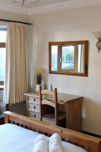 Bedroom 4, Vintage Studio near NEC & BHX, Birmingham