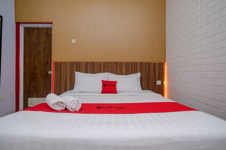 Bedroom 12