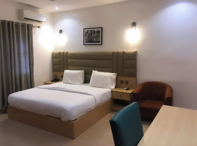 Bedroom 2, Soft Lodge Hotel, Calabar