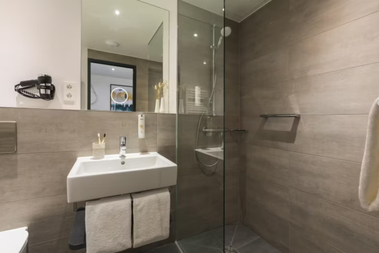 Bathroom 3, ACORA BERLIN LIVING THE CITY, Berlin