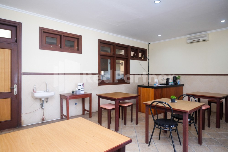 Food & Drinks 3, Griya Fatima RedPartner near UGM, Sleman