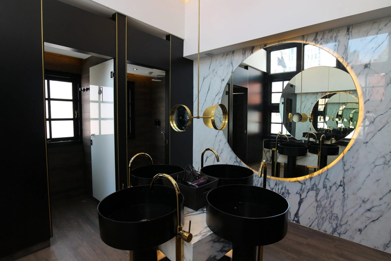 Bathroom 5, ST Signature Chinatown, Singapore