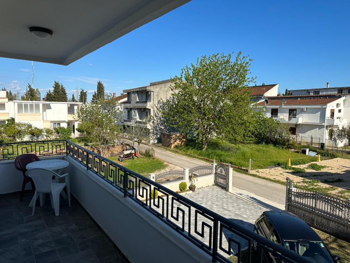 View 4, Apartments Near The Coast - Milla