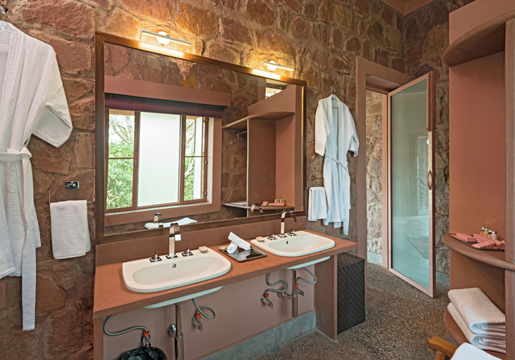 Bathroom 4, Narsingh Bagh Resort, Dhaulpur