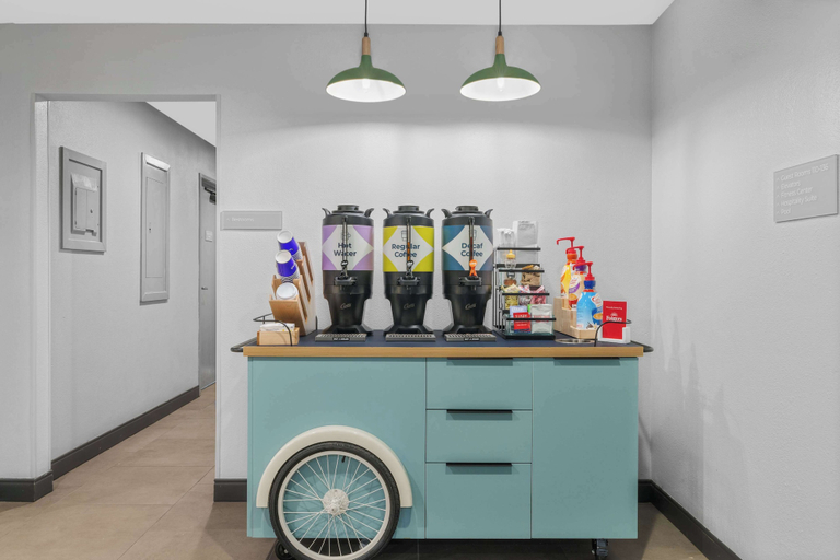 Food & Drinks, Spark by Hilton Colorado Springs I 25 Central, El Paso